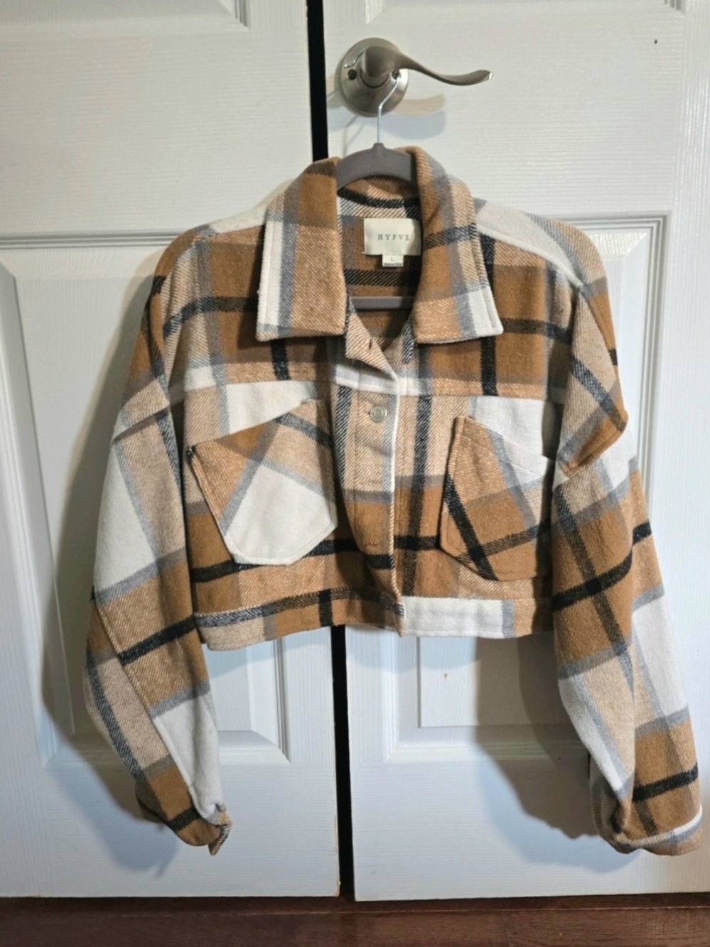 HYFVE Cropped Plaid Shacket Jacket - Tan & White